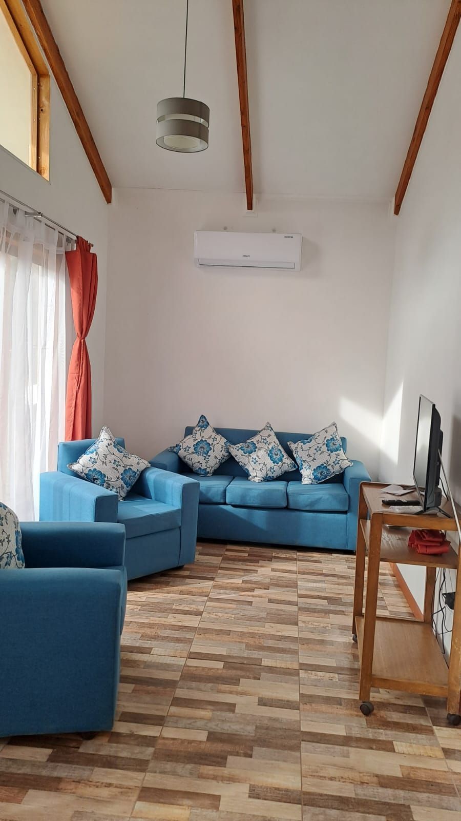 Alojamientos y Alimentación Chillepín