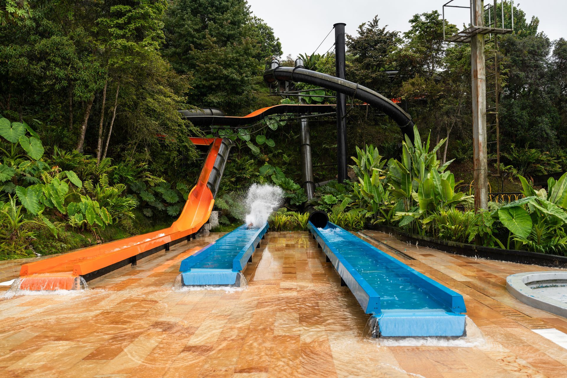 la ruta acquaparque termales el otoño