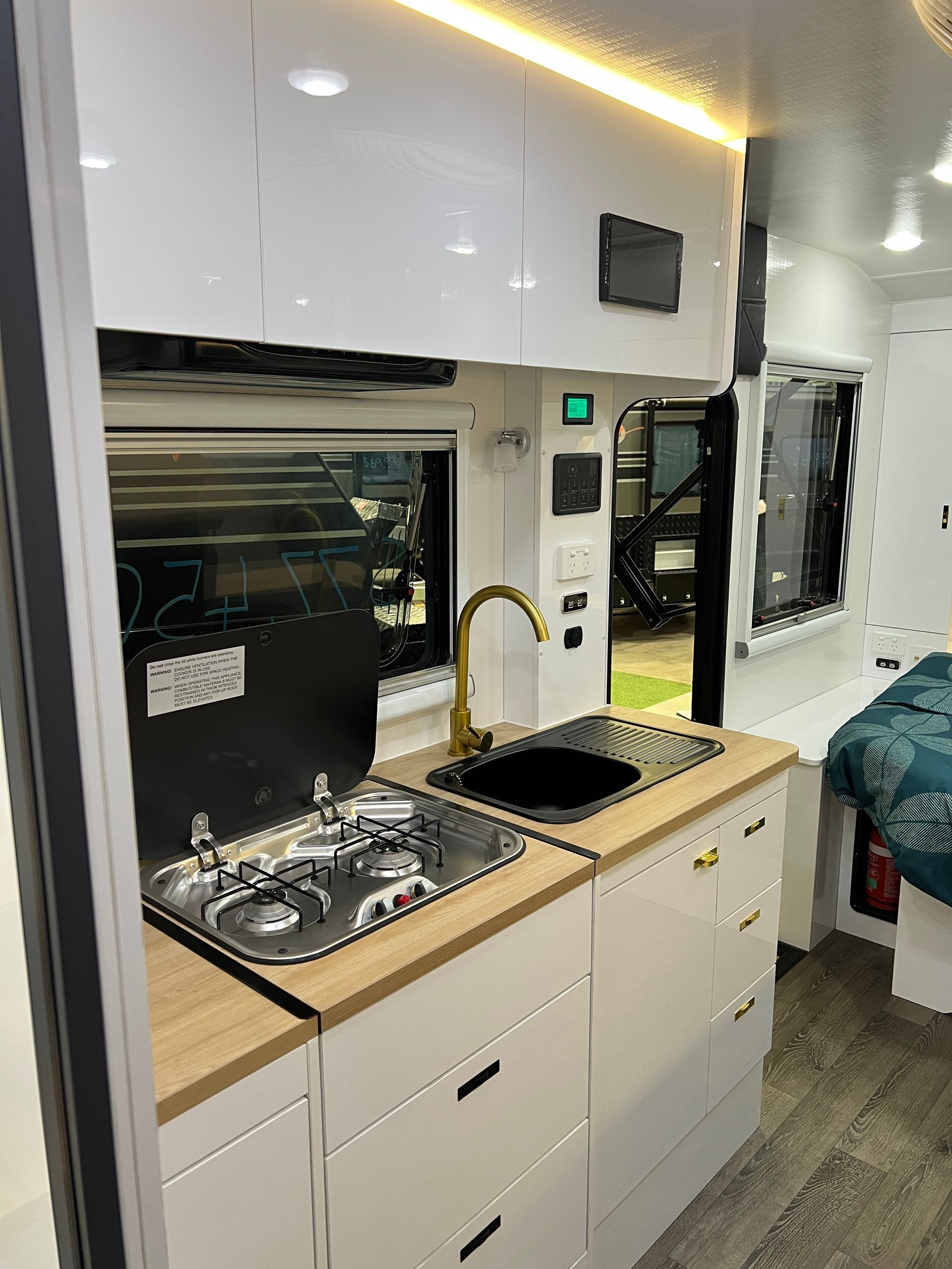 2 burner indoor cooktop