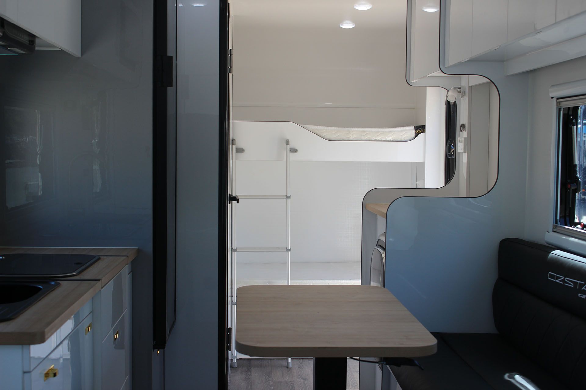 Oz Star Cockatoo dining area