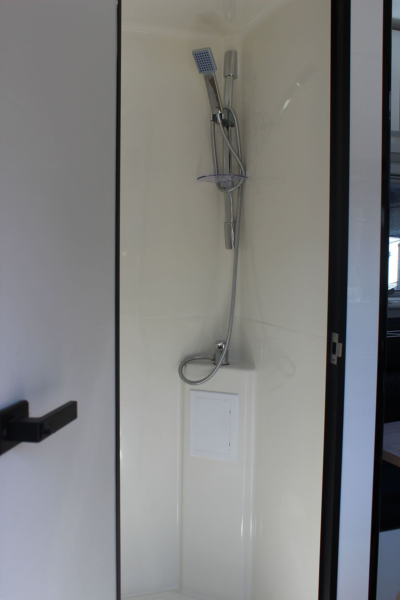 Oz Star Kangaroo Series shower
