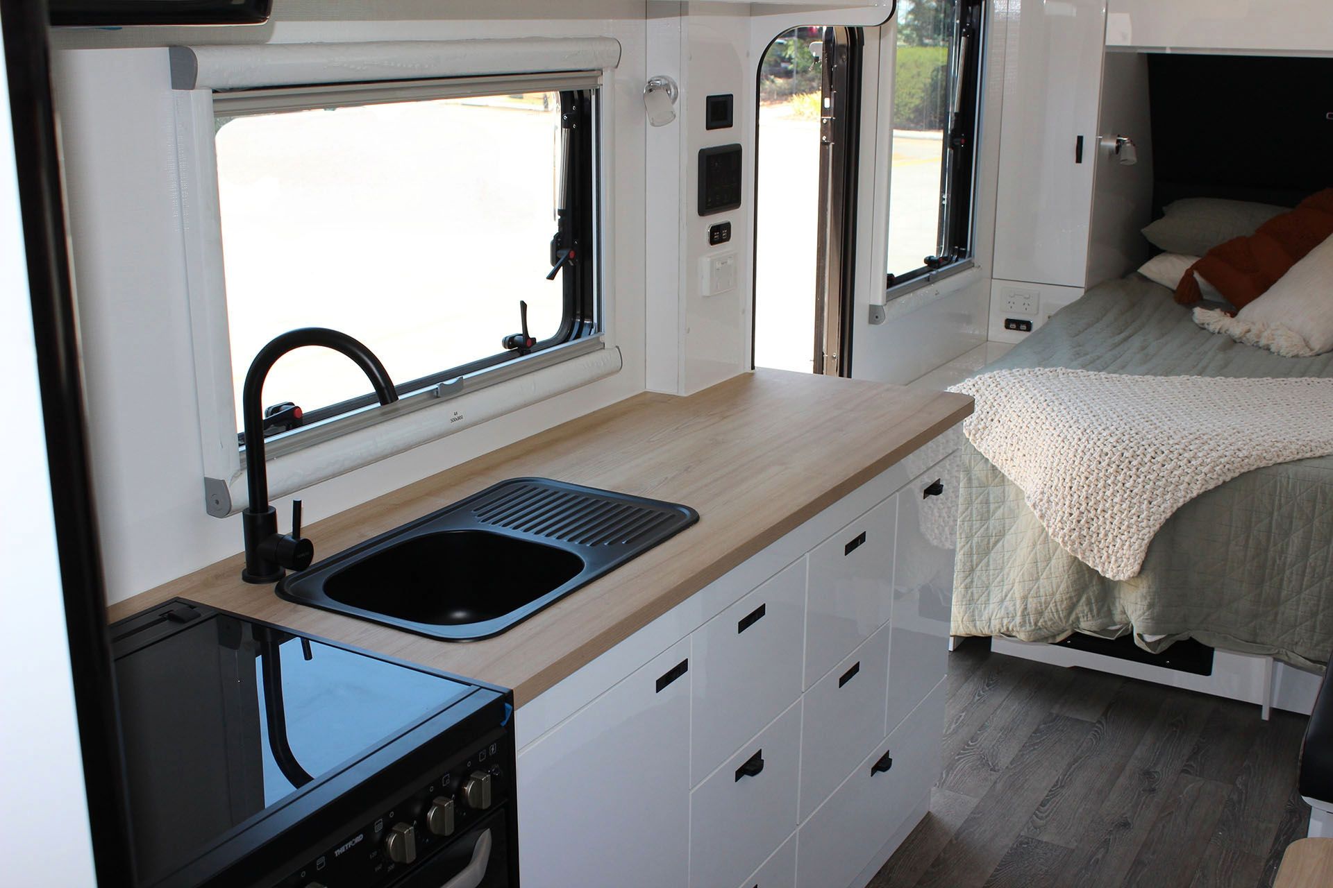 Oz Star Wombat interior