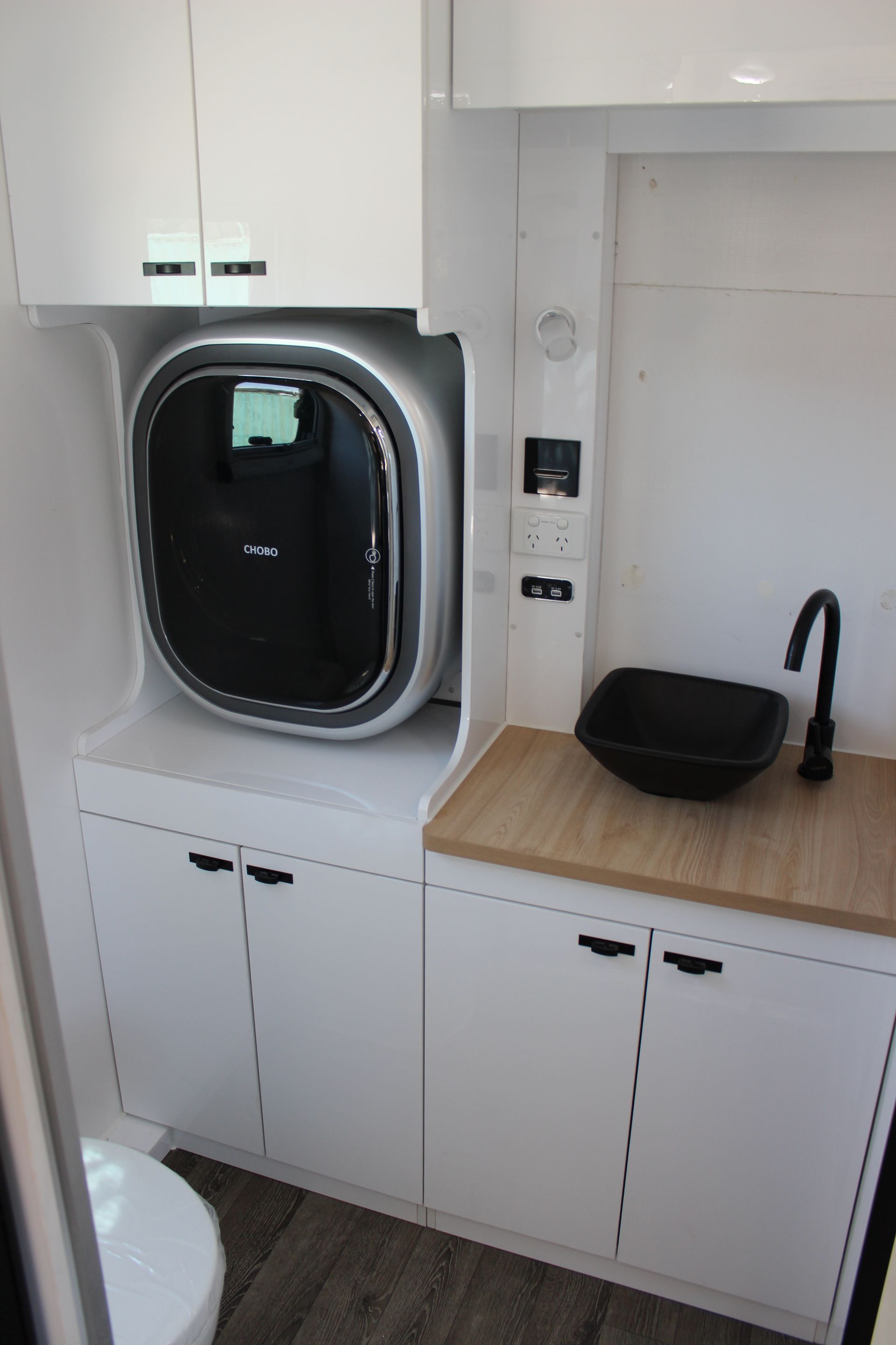 Oz Star Wombat bathroom