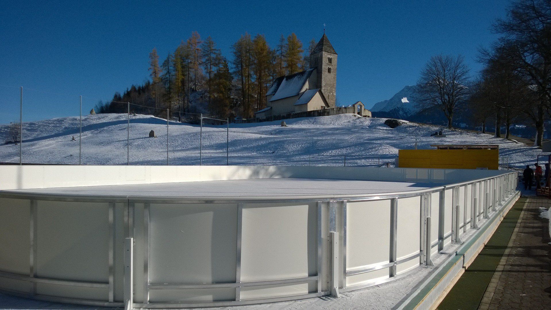 Aufbau Eislaufplatz