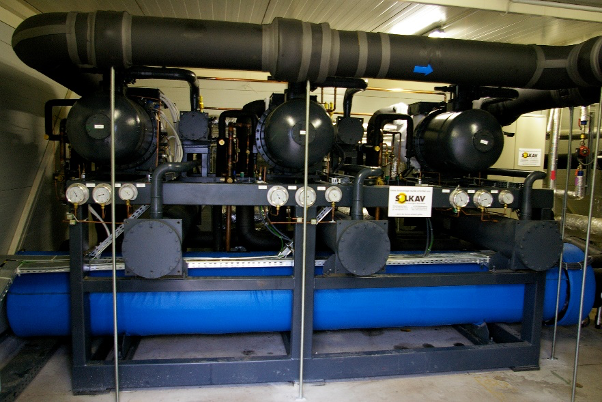 Geteilte Systeme Eislaufplatz Kühlung