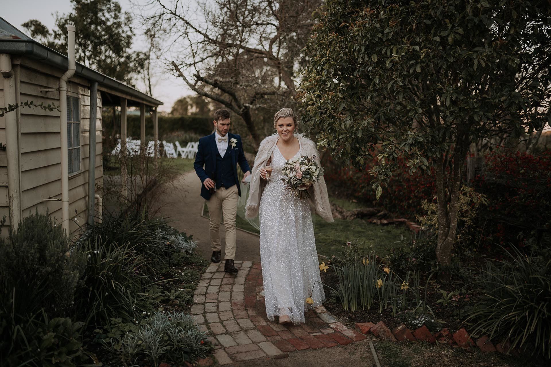 Melbourne Wedding Photographers - Help with posing