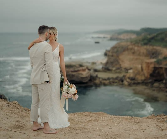 Cliff top wedding photo of a couple in Sorrento Victoria