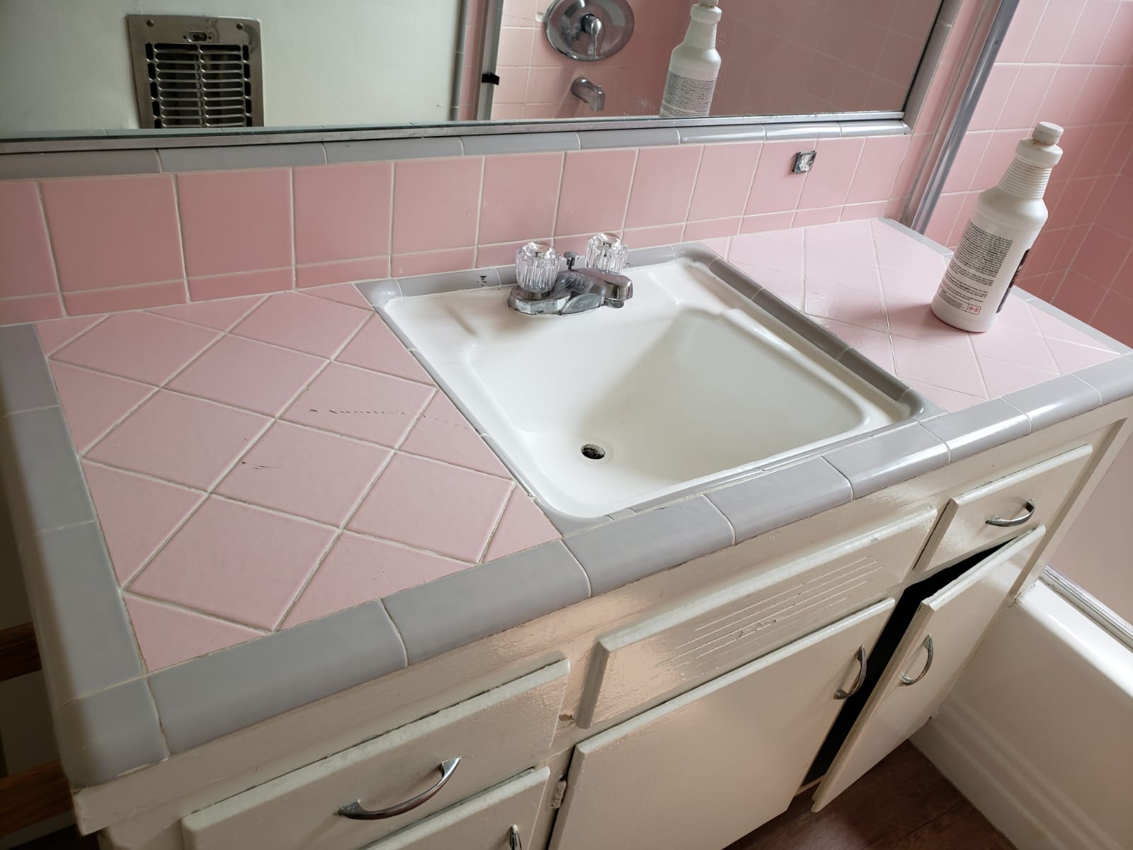 Tile Bathroom Counter Before Refinishing | Mission Hills, CA | Julian's Porcelain & Fiberglass Expert