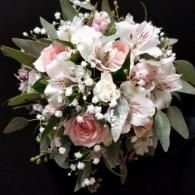 pink and white bouquet