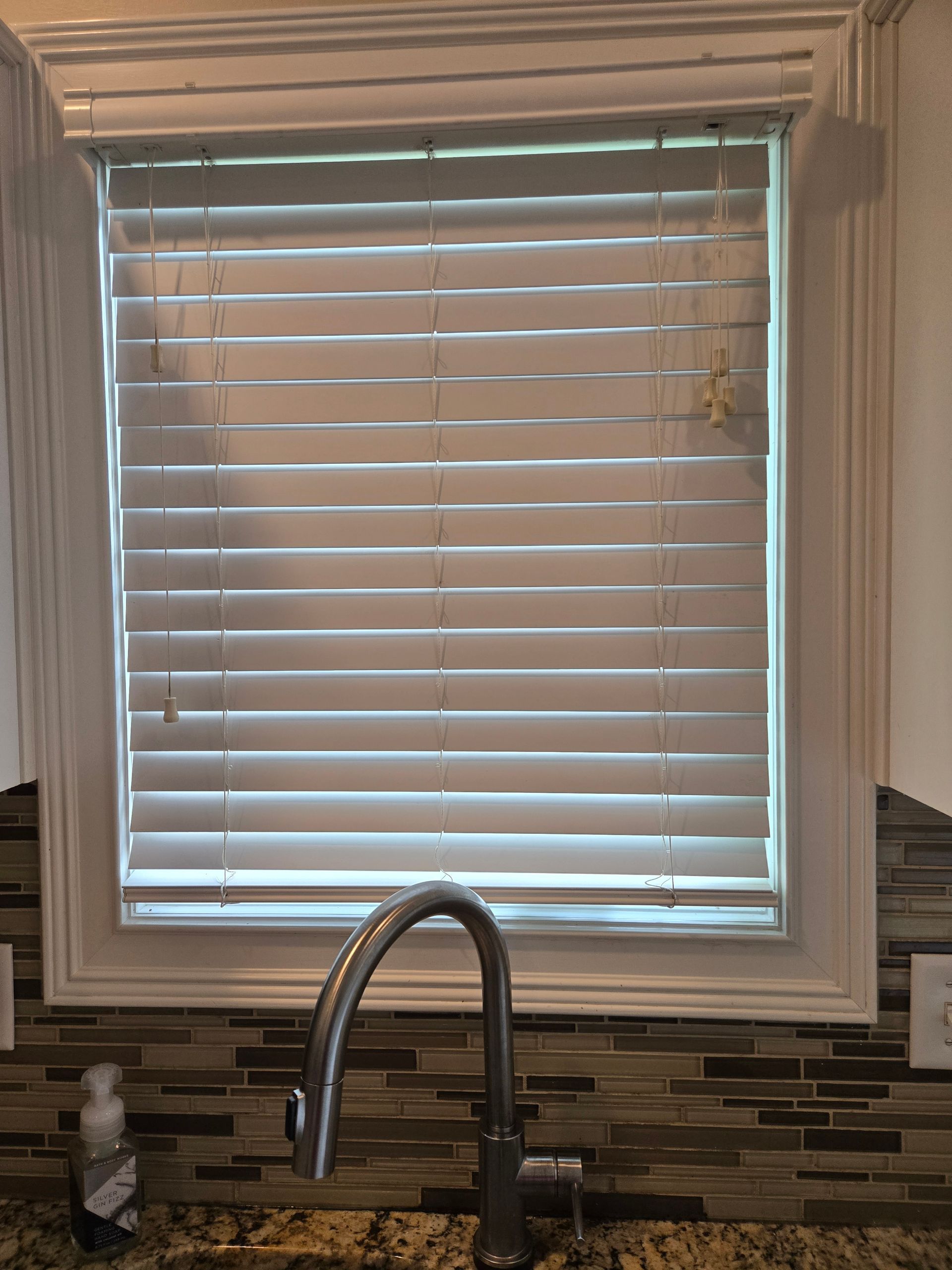 cleaned mini blinds