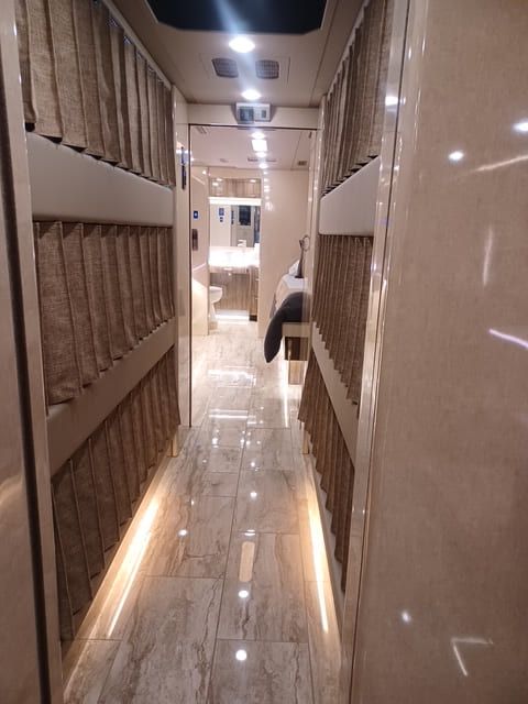 executive coach leasing