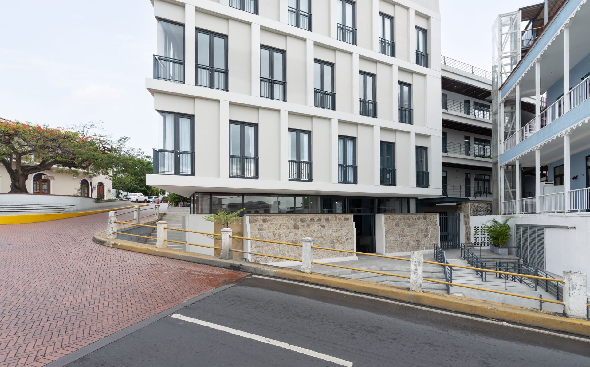 Casco antiguo Panama building