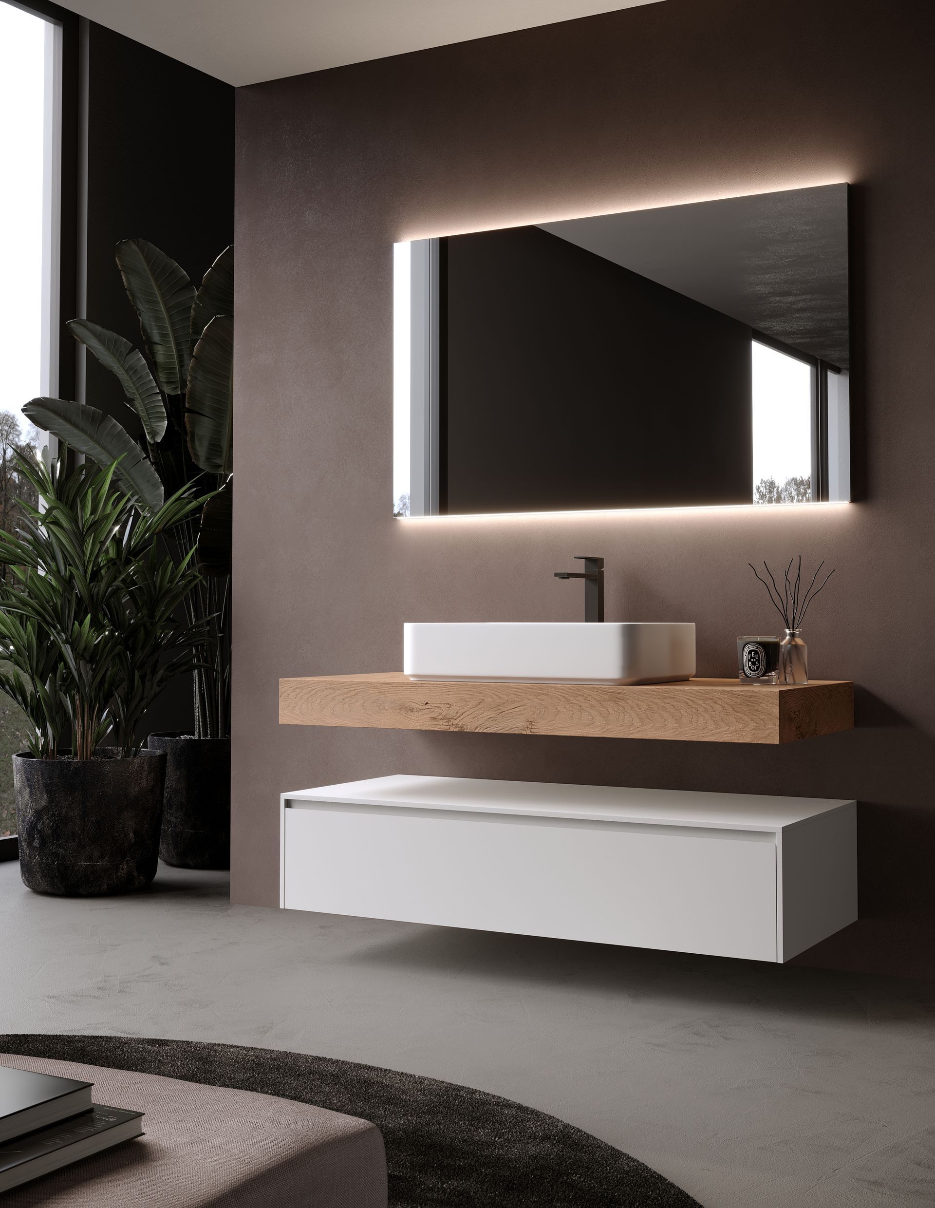Bagno moderno con mobile lavabo sospeso, specchio e piante da appartamento.