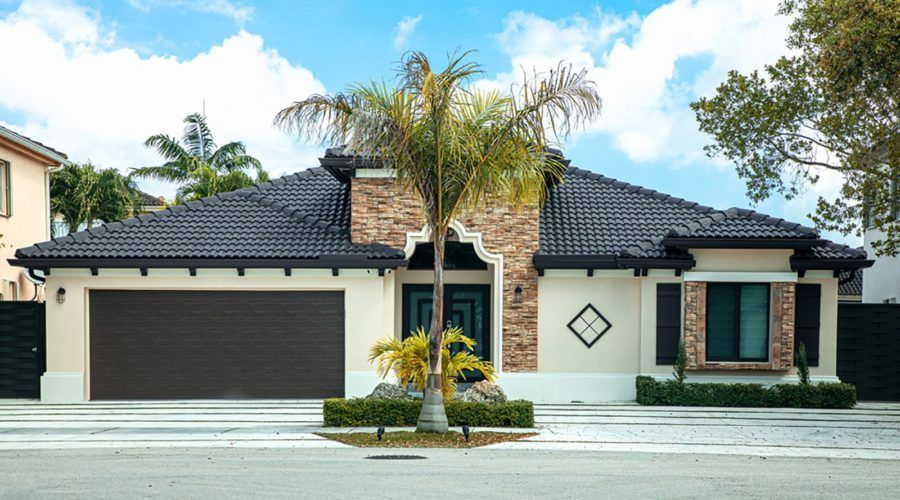 Need To Hire A Florida Roofer? Here Are 4 Things To Consider | Endless Summer Roofing