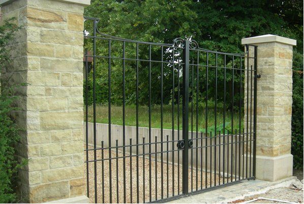 hand made driveway by award winning blacksmith William Holland