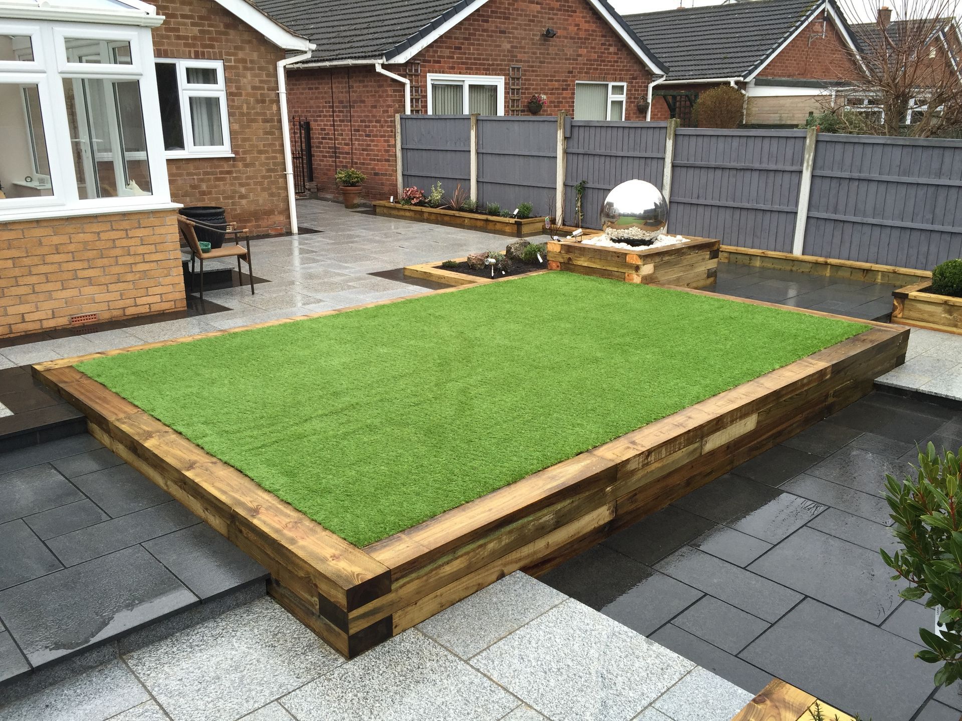 artificial turf laying