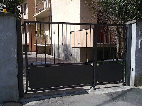 cancello apertura a mano