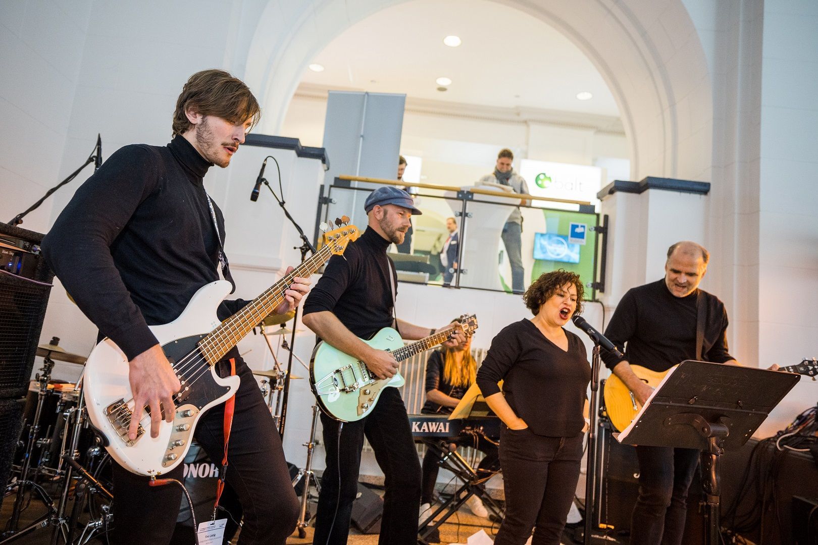 Band spielt im Foyer beim neuroRAD 2022