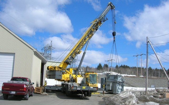 90T Crane Hoisting Transformer in Moscow, ME