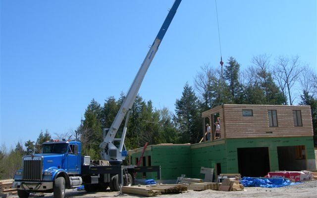 28T Setting Wall Panels in Bridgton, ME