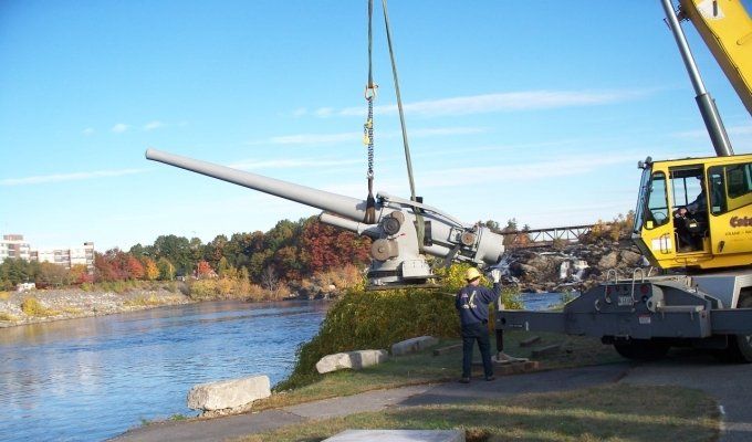40T Crane Hoisting a Navy Gun at The Veterans Park In Lewiston