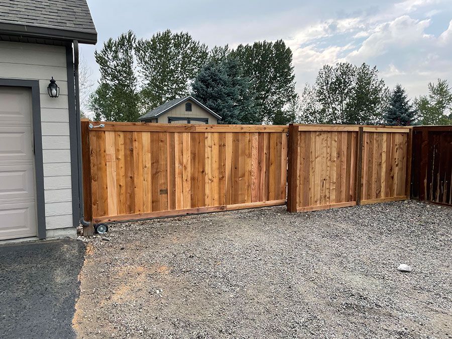 Why Select Wood Fence from Montana Fencing? thumbnail