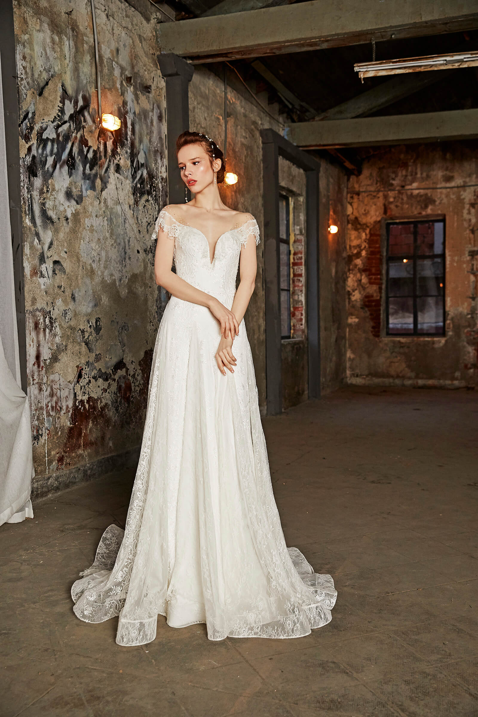 abito da sposa da lungo indossato in atelier