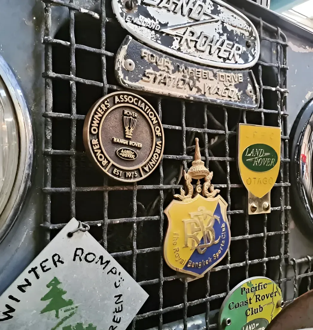 Close-up of a Land Rover Grill  — BJM Mechanical Mufflers & Tyres in Oxenford, QLD