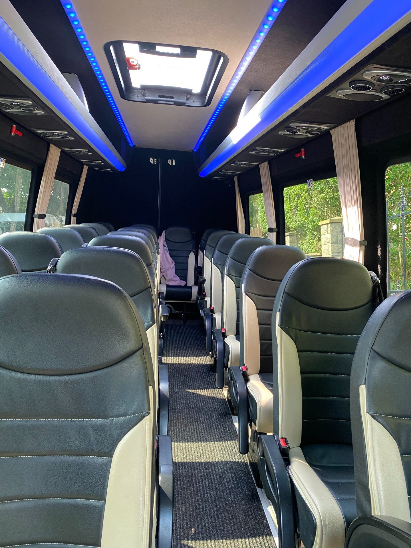 minibus