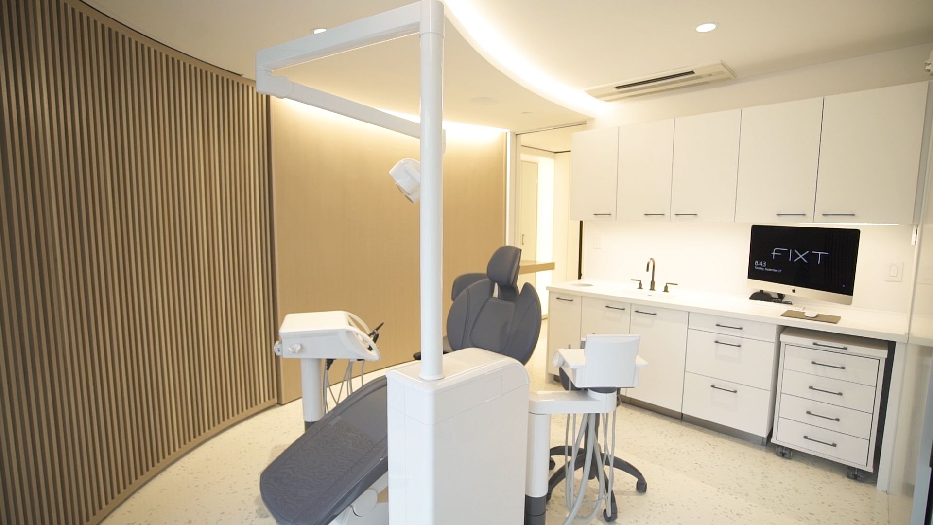 General Dentists in Wellesley, MA: Cleanings, Crowns, Extractions