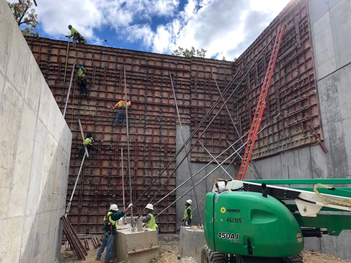 Lion Enclosures Construction — Essex, MD — Avid Services LLC