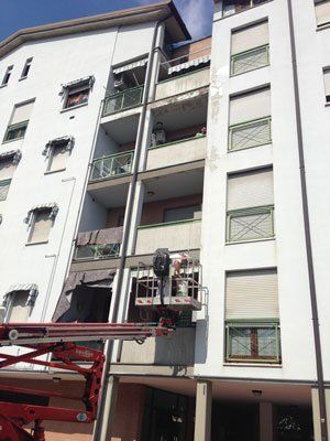 tinteggiatura edificio condominiale