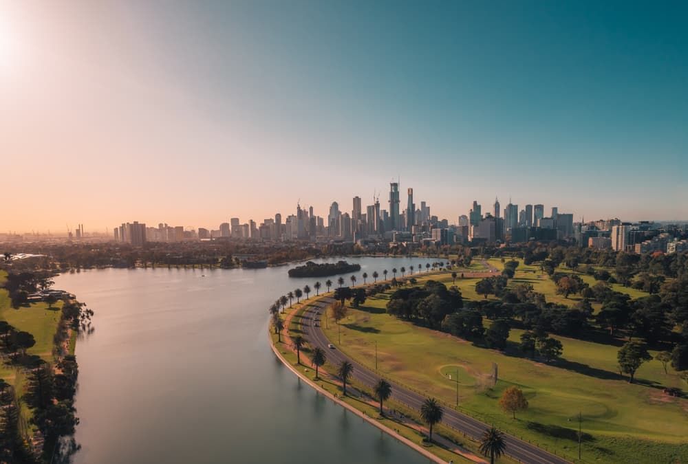 An Aerial View of a City Skyline With a Lake in the Foreground — Bin in a Bath in Melbourne, VIC