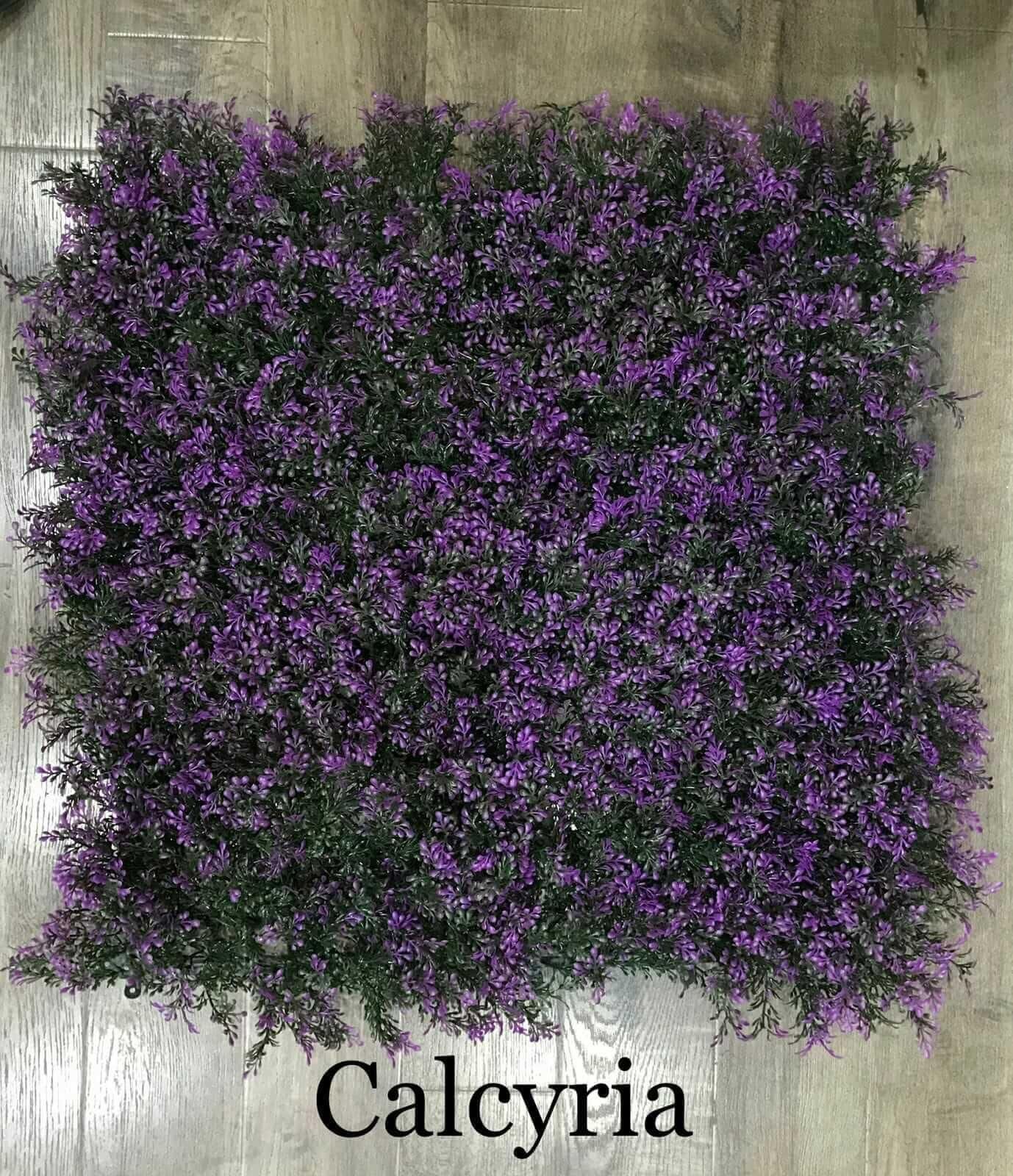 PASTO SINTÉTICO Y FOLLAJE ARTIFICAL