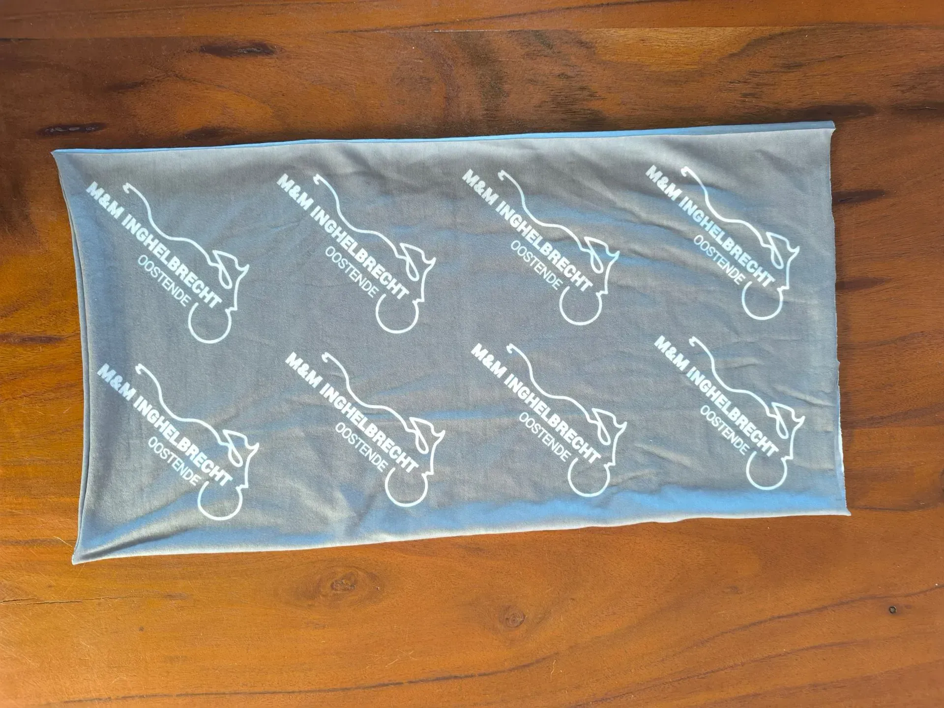 sjaal bedrukt met logo