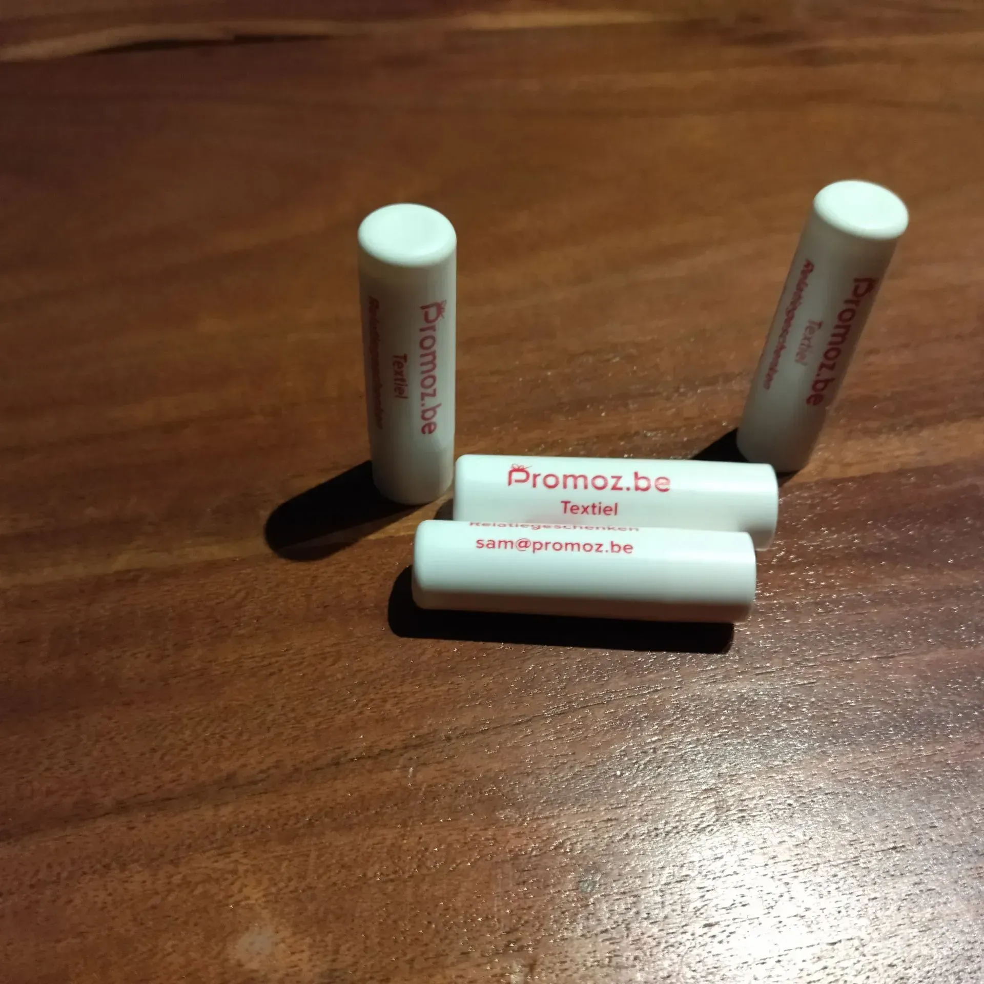 lippenbalsem met logo van promoz erop