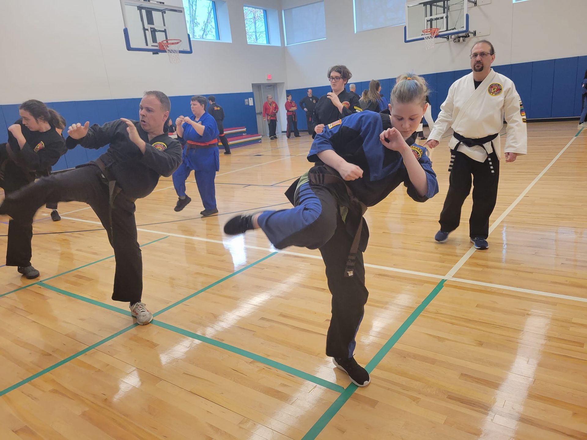 The word placeholder is on a gray background.