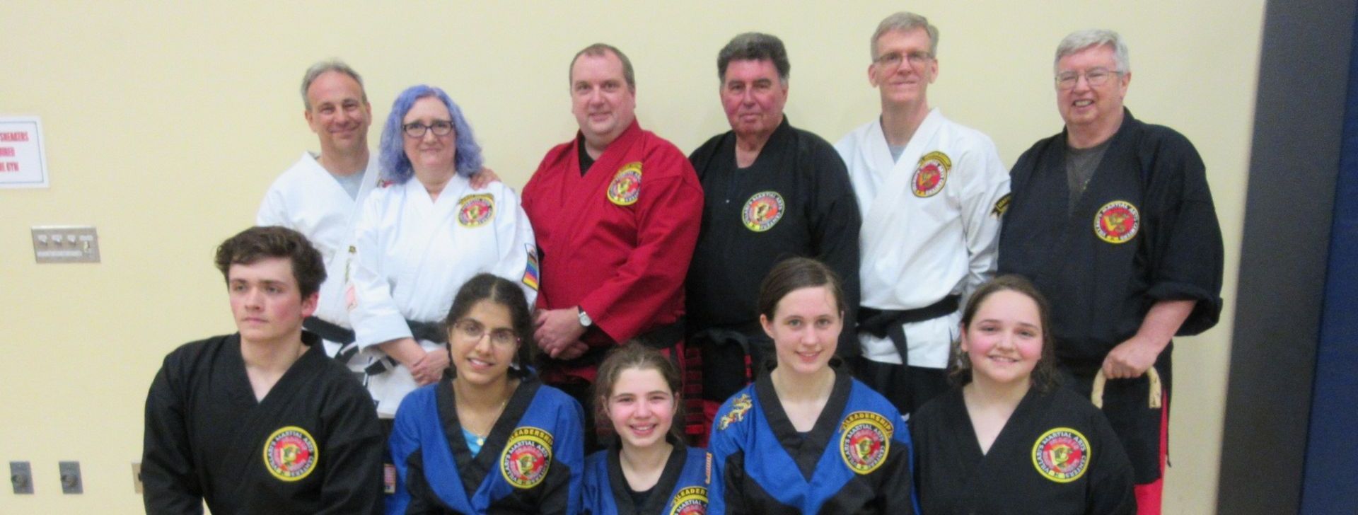 The word placeholder is on a gray background.