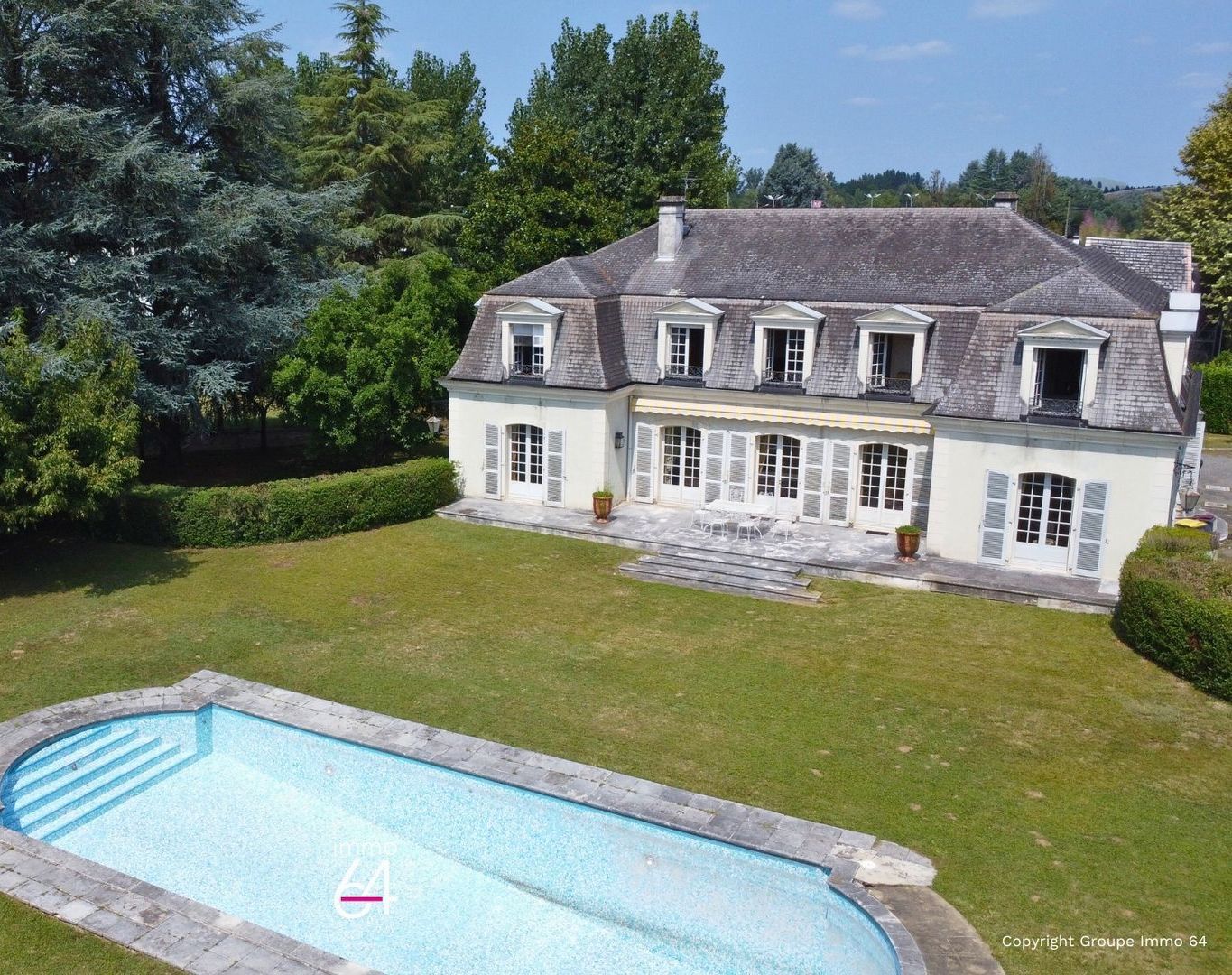 Demeure Odos, Demeure Tarbes, Demeure Odos avec piscine, Demeure avec du charme Tarbes, Demeure avec du charme Odos 