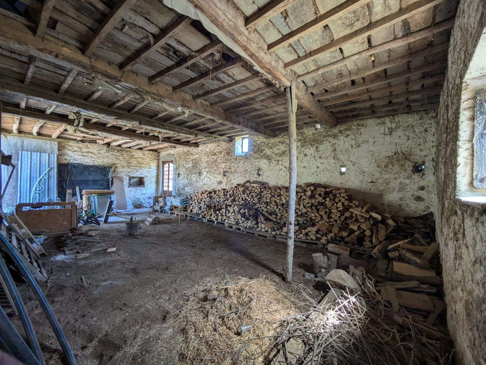 Grange Livron, Grange à rénover Livron, Immobilier à Soumoulou, Immobilier à Livron, Conseils immobilier 