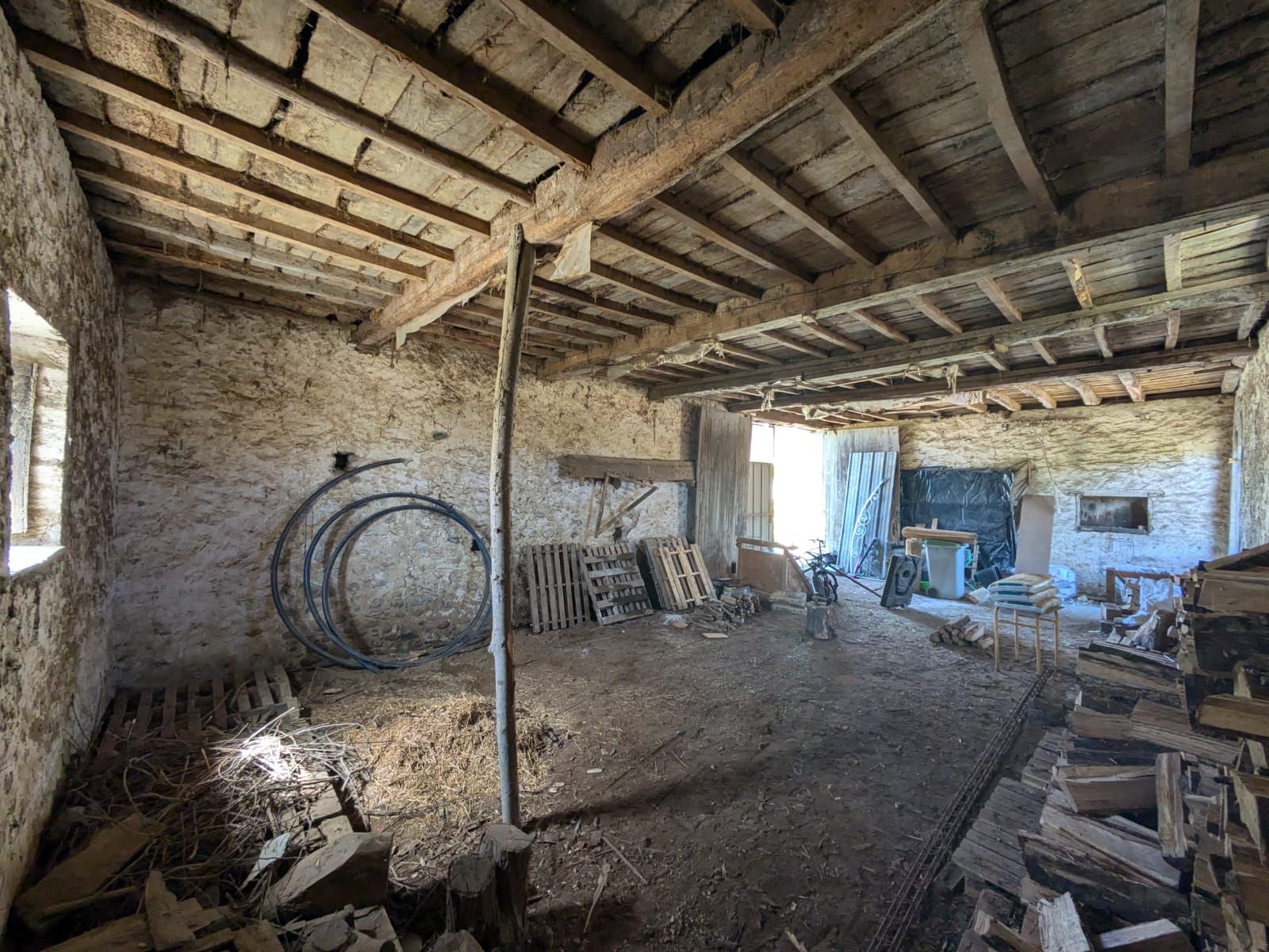 Grange Livron, Grange à rénover Livron, Immobilier à Soumoulou, Immobilier à Livron, Conseils immobilier 