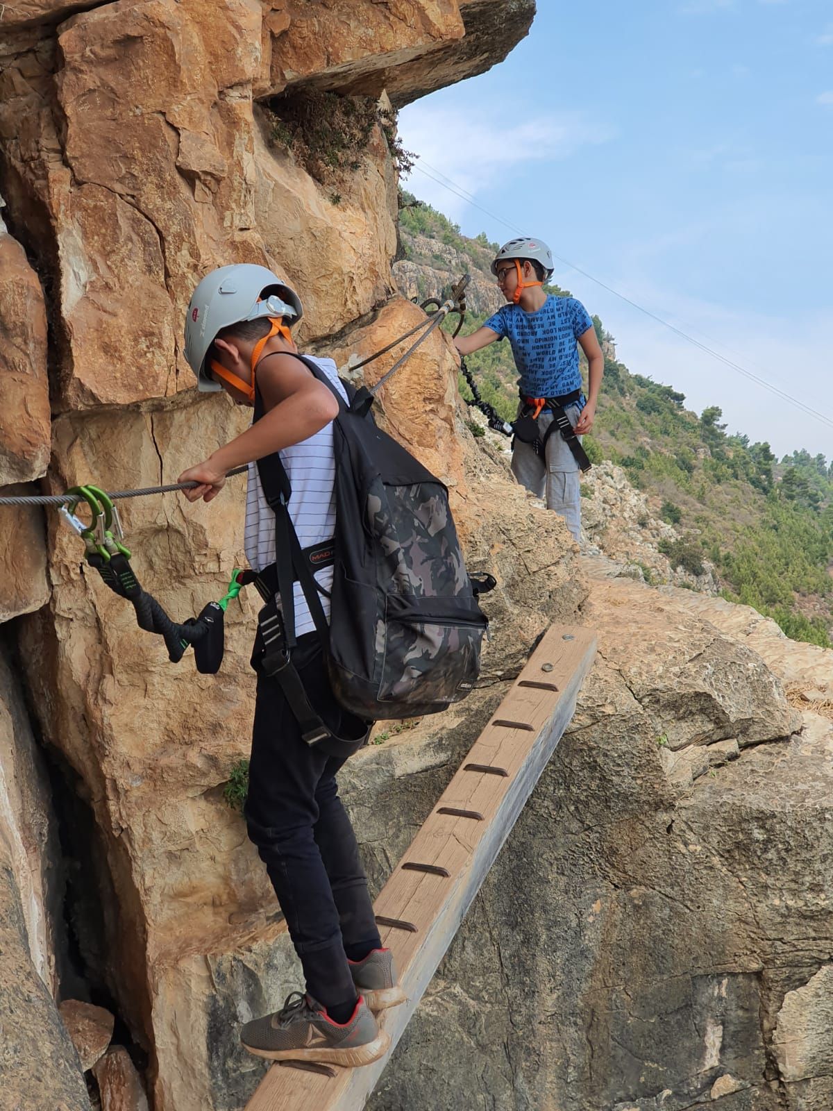 בחור במסלול ויה פראטה, צוק מנרה