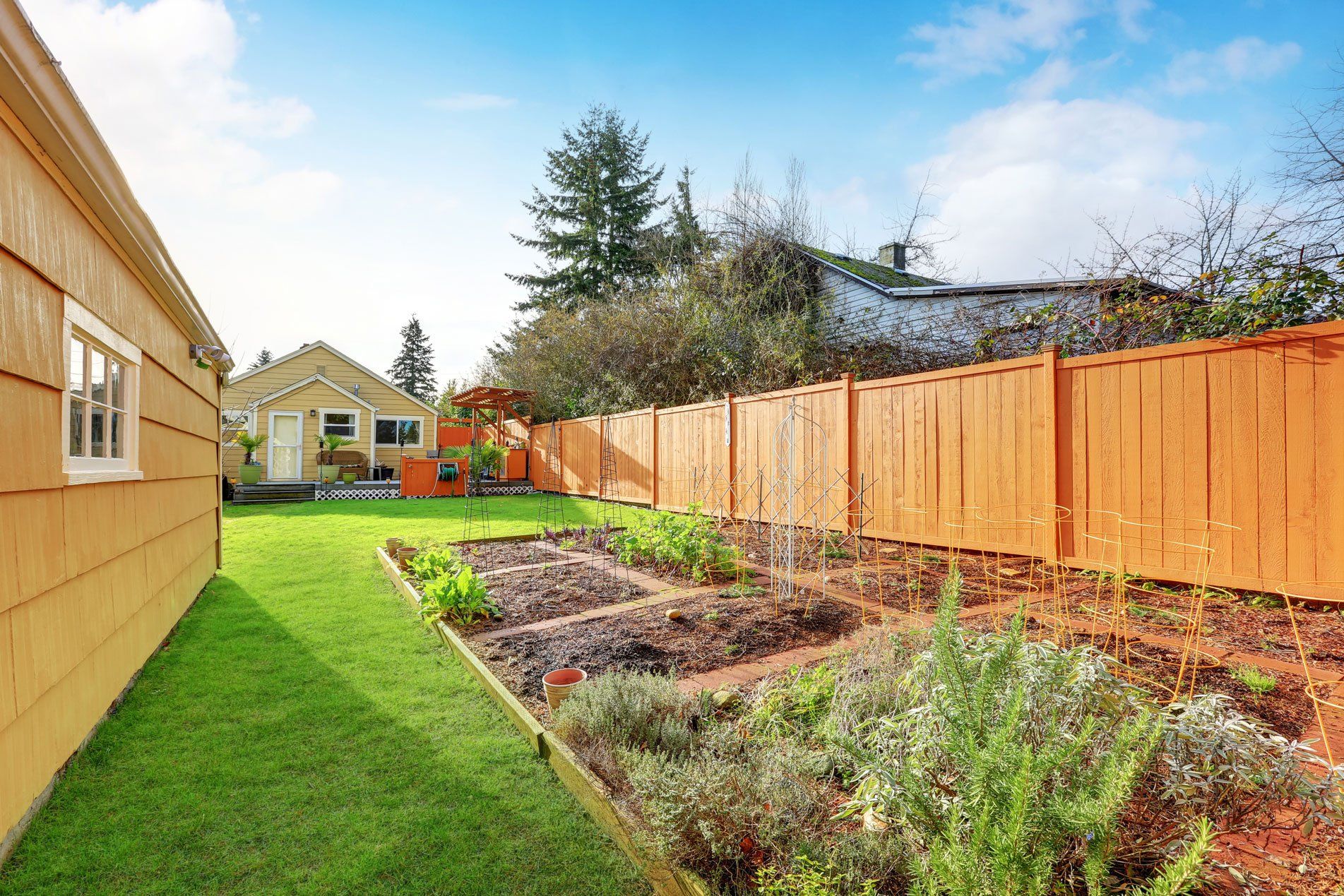 Fence Company Rochester NY | Residential Fencing