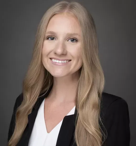 Attorney Lauren Scroggins Headshot
