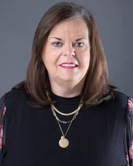 Debbie Kitchens Headshot