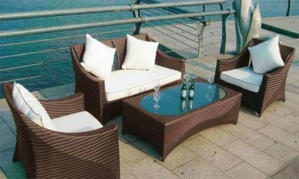 arredi esterni per bar