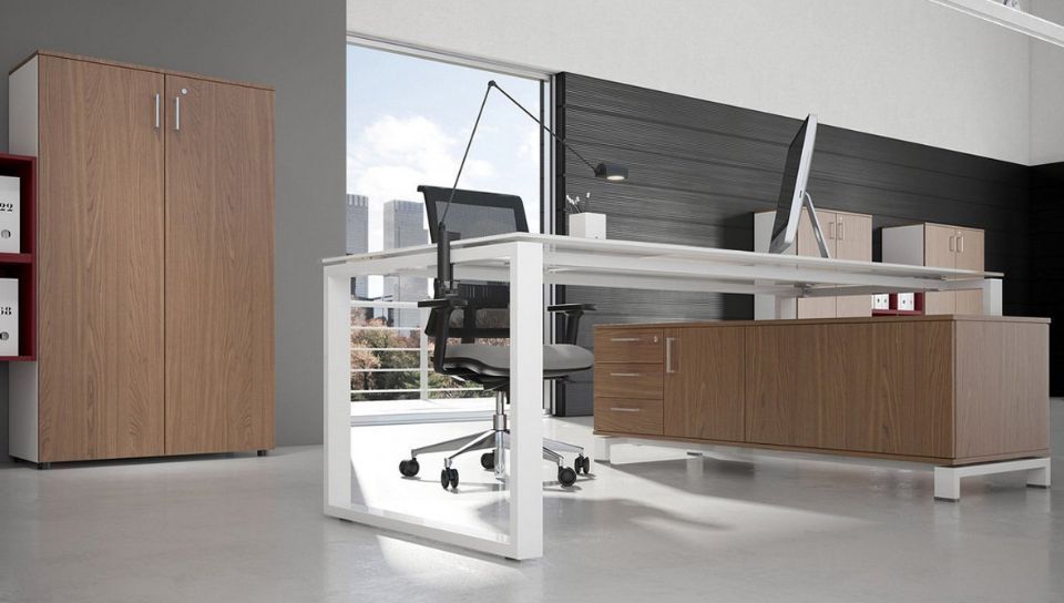 postazioni con scrivanie Pescara