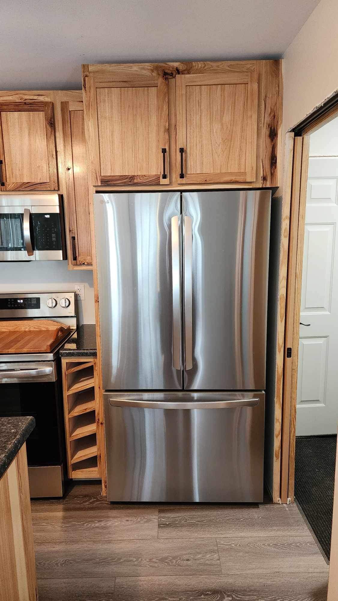 Hickory Kitchen Cabinets
Husky TImber Woodworking