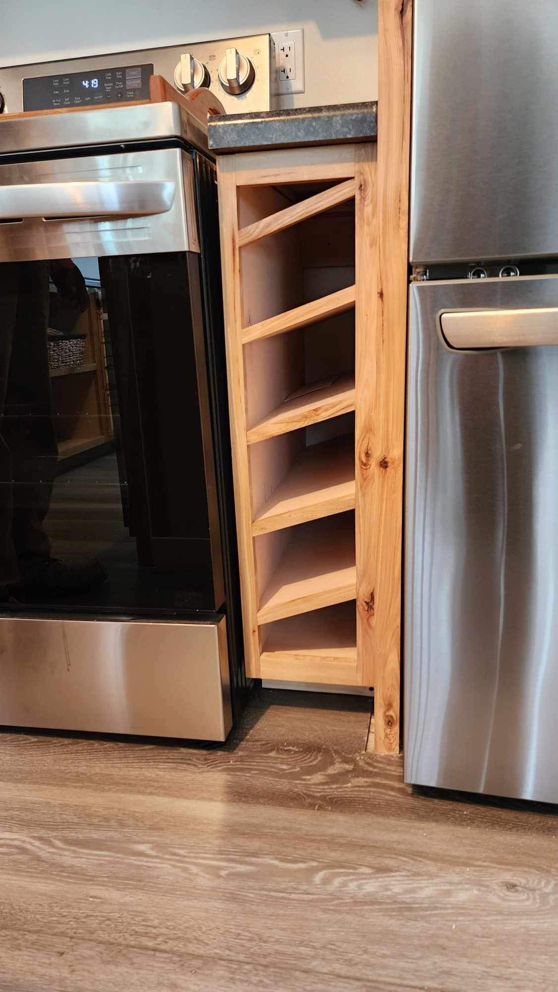 Hickory Kitchen Cabinets
Husky TImber Woodworking