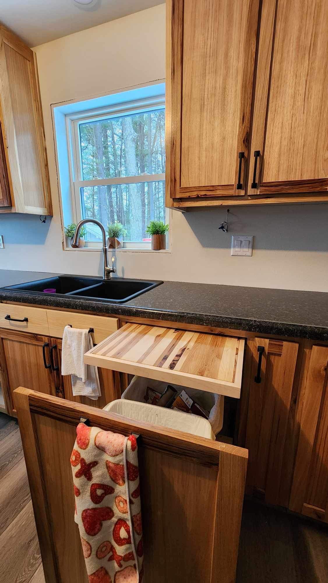 Hickory Kitchen Cabinets
Husky TImber Woodworking